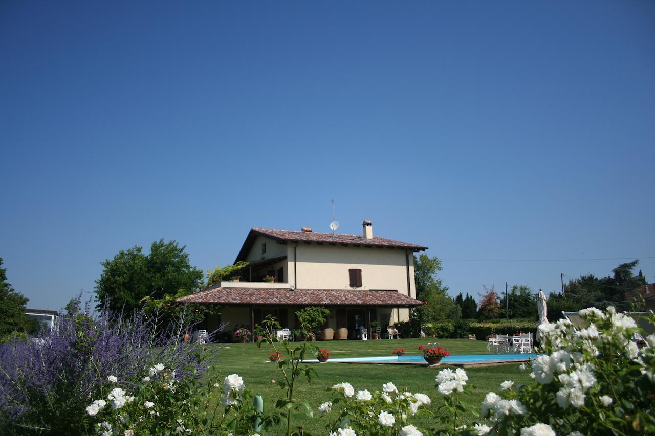 Casa Tentoni - Guest House Misano Adriatico Bagian luar foto